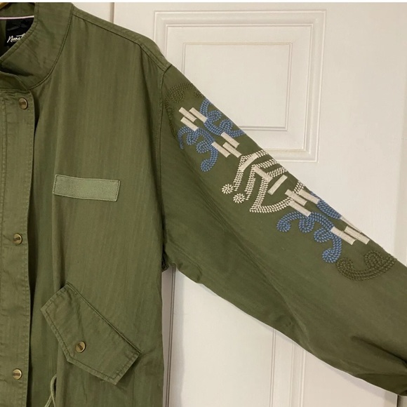 NWT NANETTE LEPORE OLIVINE FREE EMBROIDERED ARMY ANORAK JACKET MEDIUM PEOPLE - Picture 3 of 10